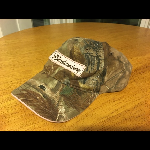 Accessories - Budweiser Logo Baseball Cap